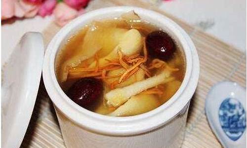 花胶汤的做法和功效与作用副作用是什么-花胶汤的做法和功效与作用副作用
