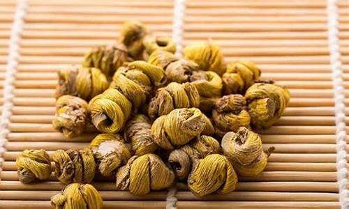 花胶汤放什么药材比较好吃比较好-请问花胶汤放什么材料