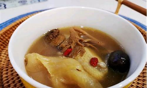 花胶汤料怎么做好吃窍门-花胶煲汤的配料与功效和作用