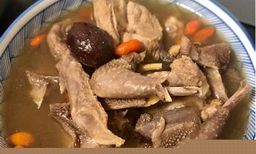 白鸽花胶煲汤的做法大全窍门是什么-白鸽煲花胶再加什么好