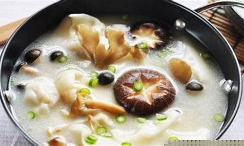 花胶煲了汤还可以把花胶吃了吗?-花胶汤可以隔夜喝吗为什么会中毒吗